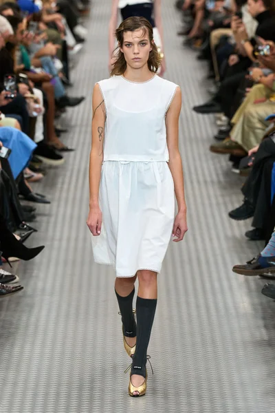 Look 6